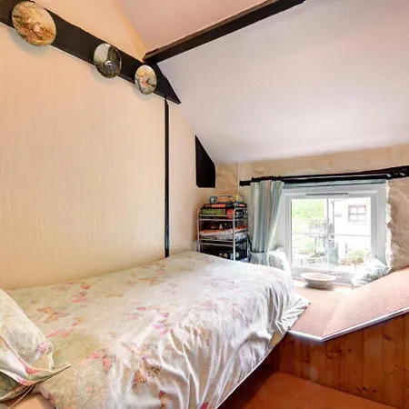 3 Bed In York Oc-y053a
